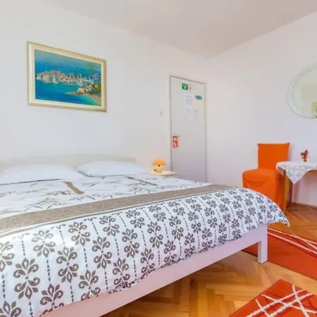 Lena&lile Apartment