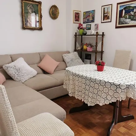 Lena&lile Apartment